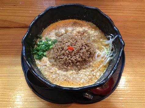 豆でっぽうの担々麺